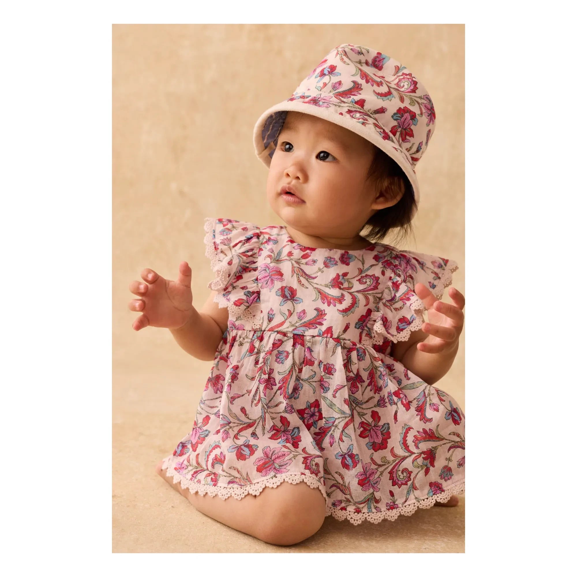 Louise Misha - Gorro de algodón orgánico Lajik Fleuri | Crema