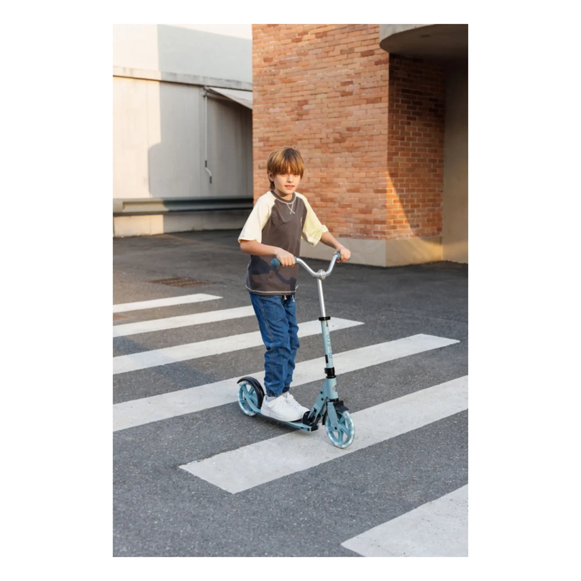Micro - Patinete Cruiser LED | Azul Glacial