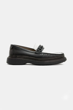 Mocasín de piel con cadena Gibbs de AllSaints