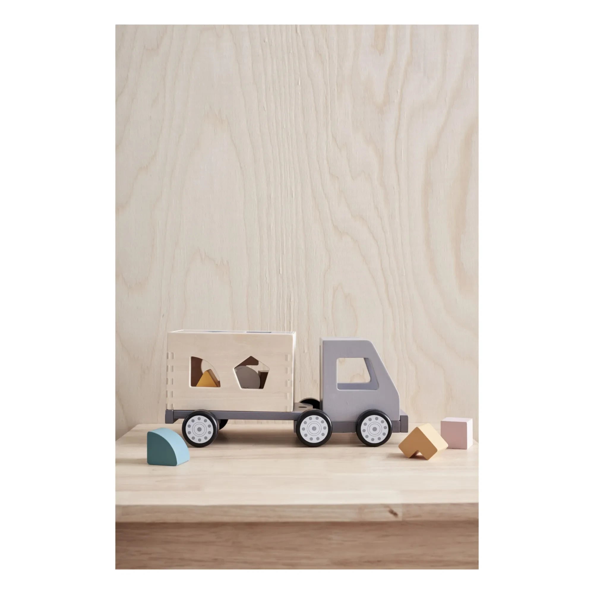 Kid's Concept - Camión de Basura de Madera con Formas