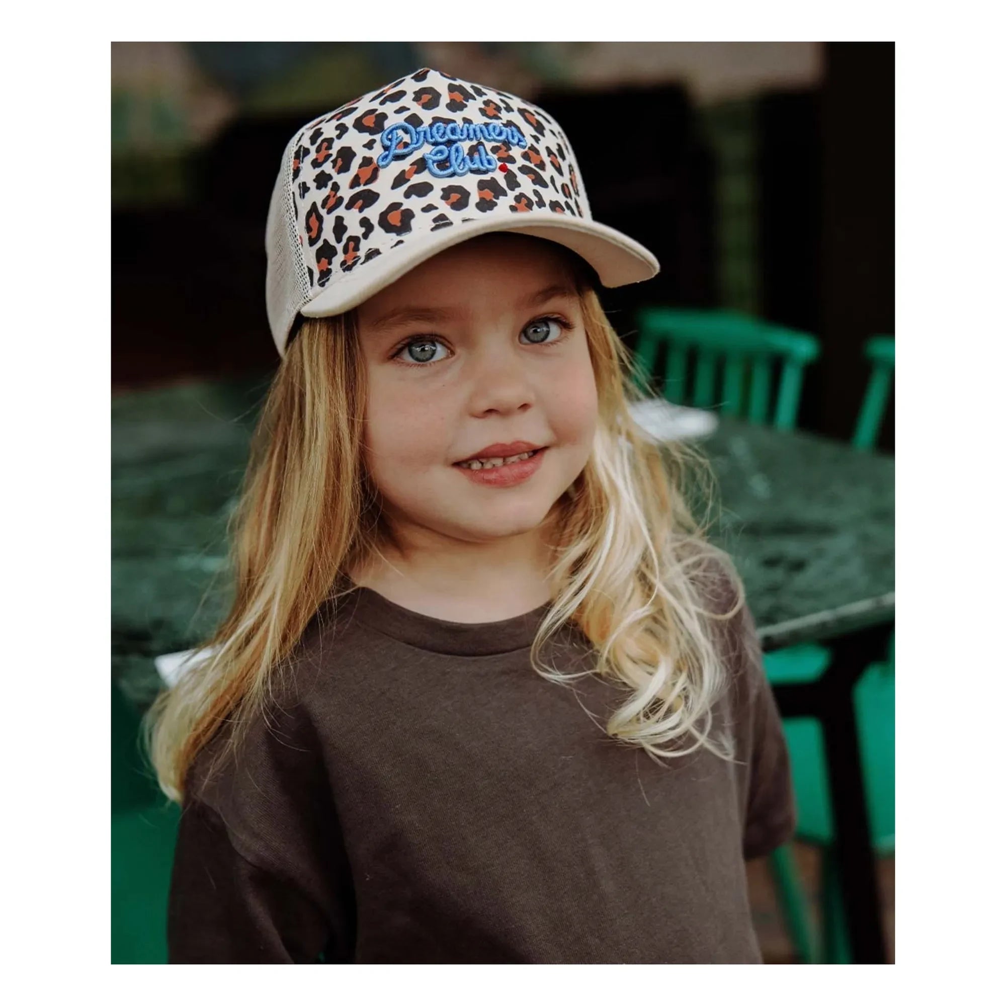 Hello Hossy - Gorra Trucker con Visera Curva Leopardo Fibras Recicladas | Crema