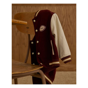 Rylee + Cru - Chaqueta Bomber de Terciopelo Varsity | Burdeos