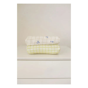 Soft Spot - Envoltura de muselina de algodón orgánico con estampado de arándanos
