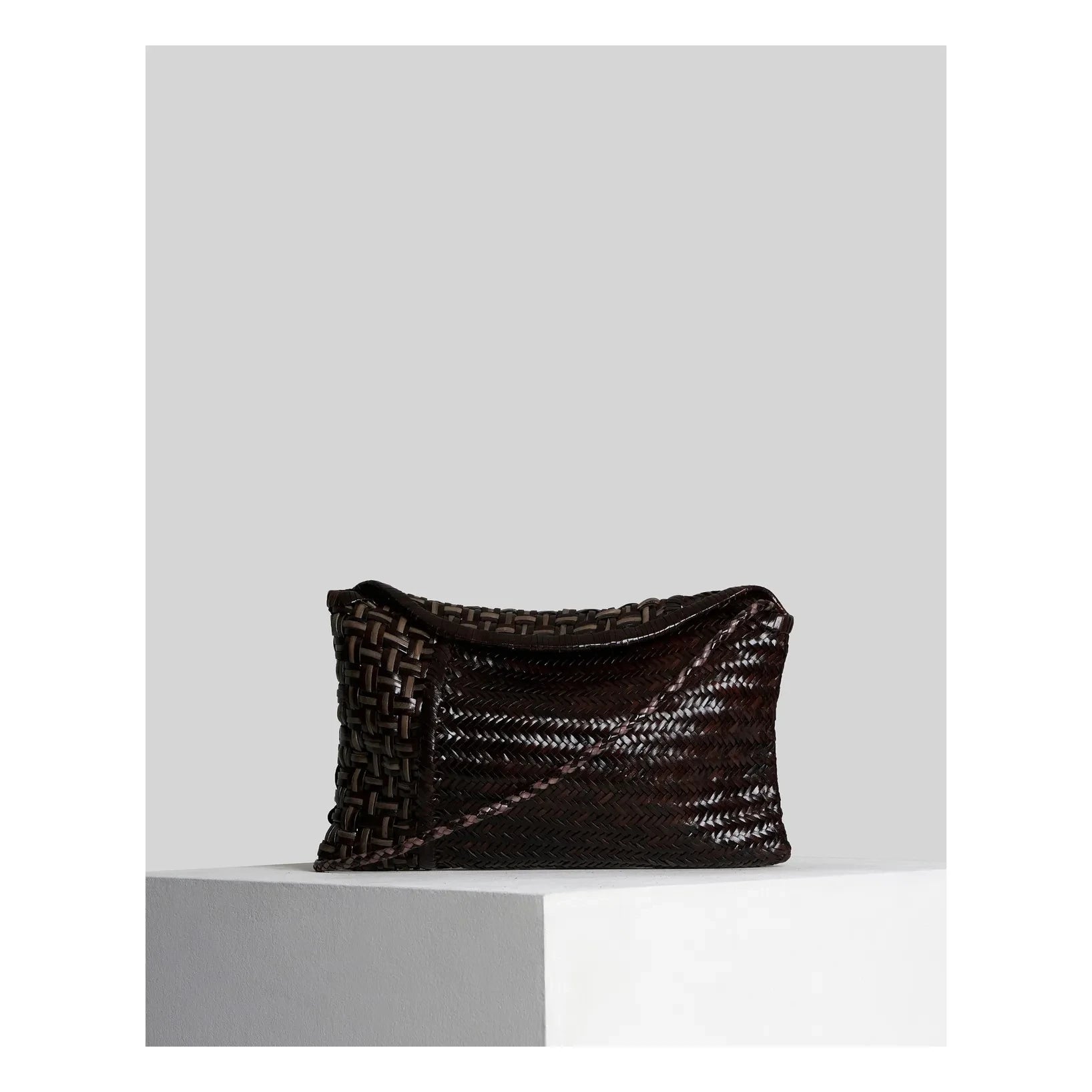 Vipera - Bolso de mano de piel con parche de almohada | Chocolate