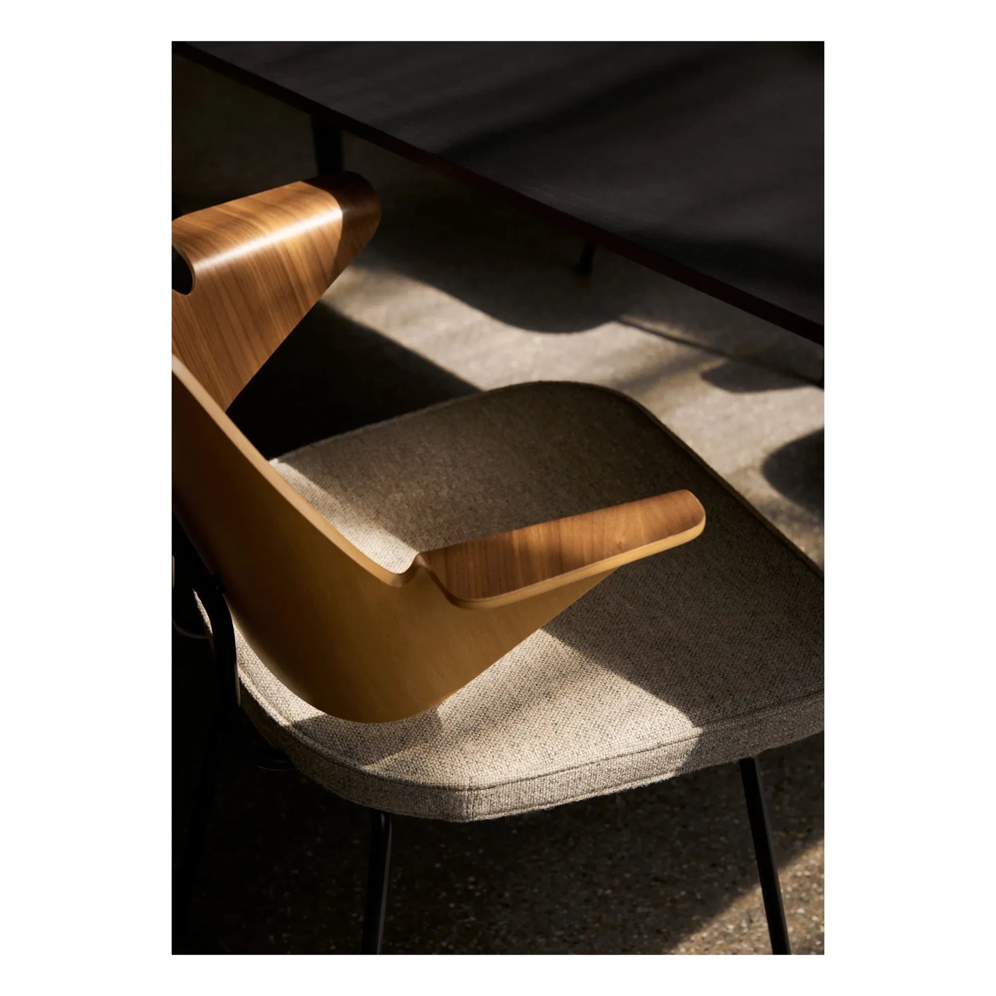 & Tradition - Silla RFH RD7, Robin Day | Gris oscuro