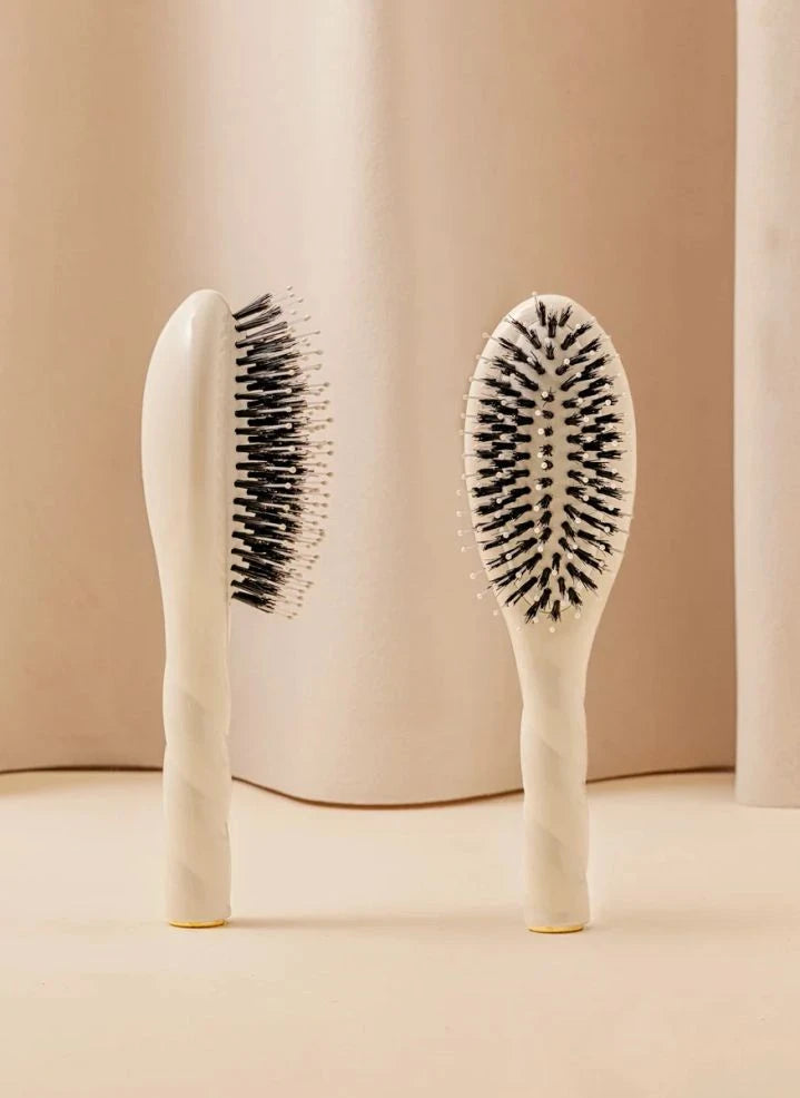 La Bonne Brosse - La Petite Brosse: Cepillo Suave Nº 03 - Para el Cuero Cabelludo Sensible | Crema