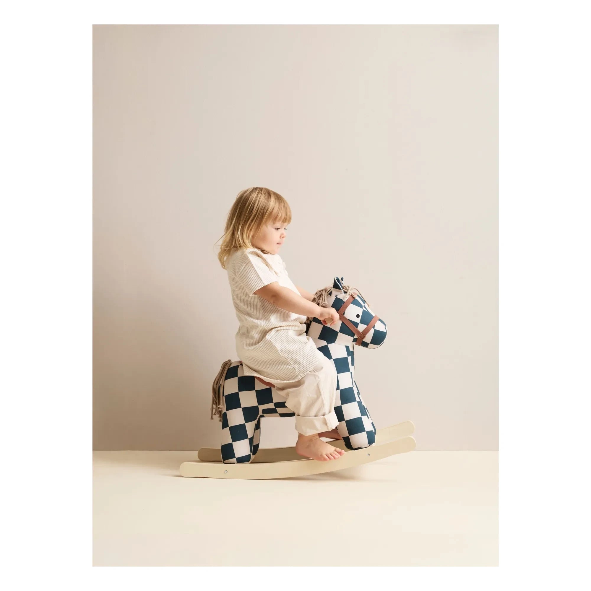 Kid's Concept - Caballo balancín Miro