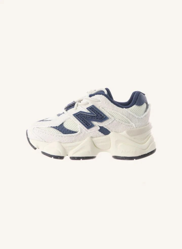 New Balance - Zapatilla 9060 con cordones elásticos | Azul marino