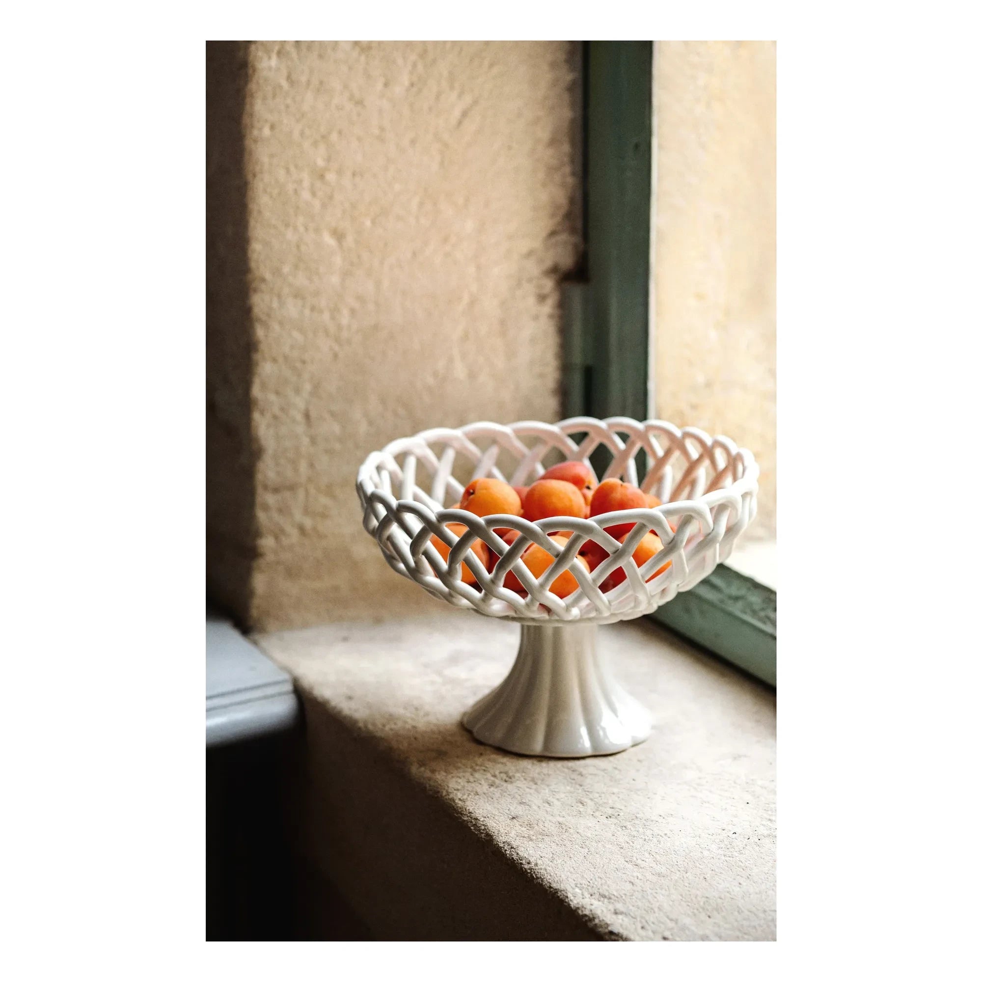 Olsson & Jensen - Cuenco de porcelana con pedestal Ruth | Blanco