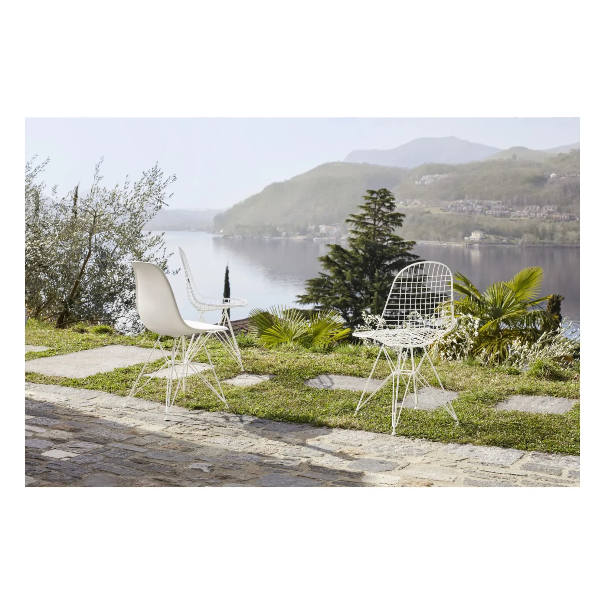 Vitra - Silla Wire DKR diseñada por Charles & Ray Eames | Blanco