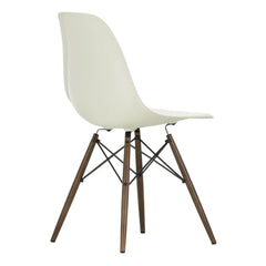Vitra - Silla DSW de plástico - base de arce - Charles & Ray Eames | Gris guijarro