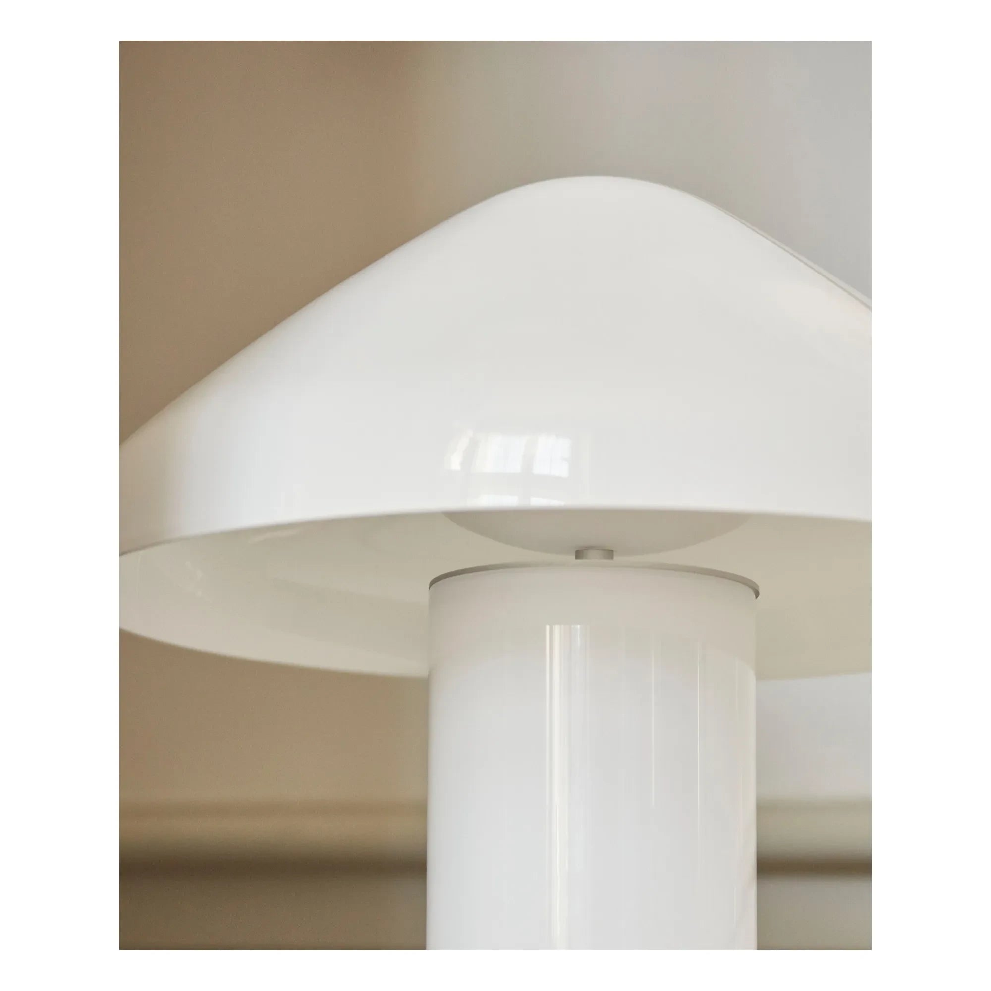 Hay - Lámpara de mesa Pao Opal | Blanca