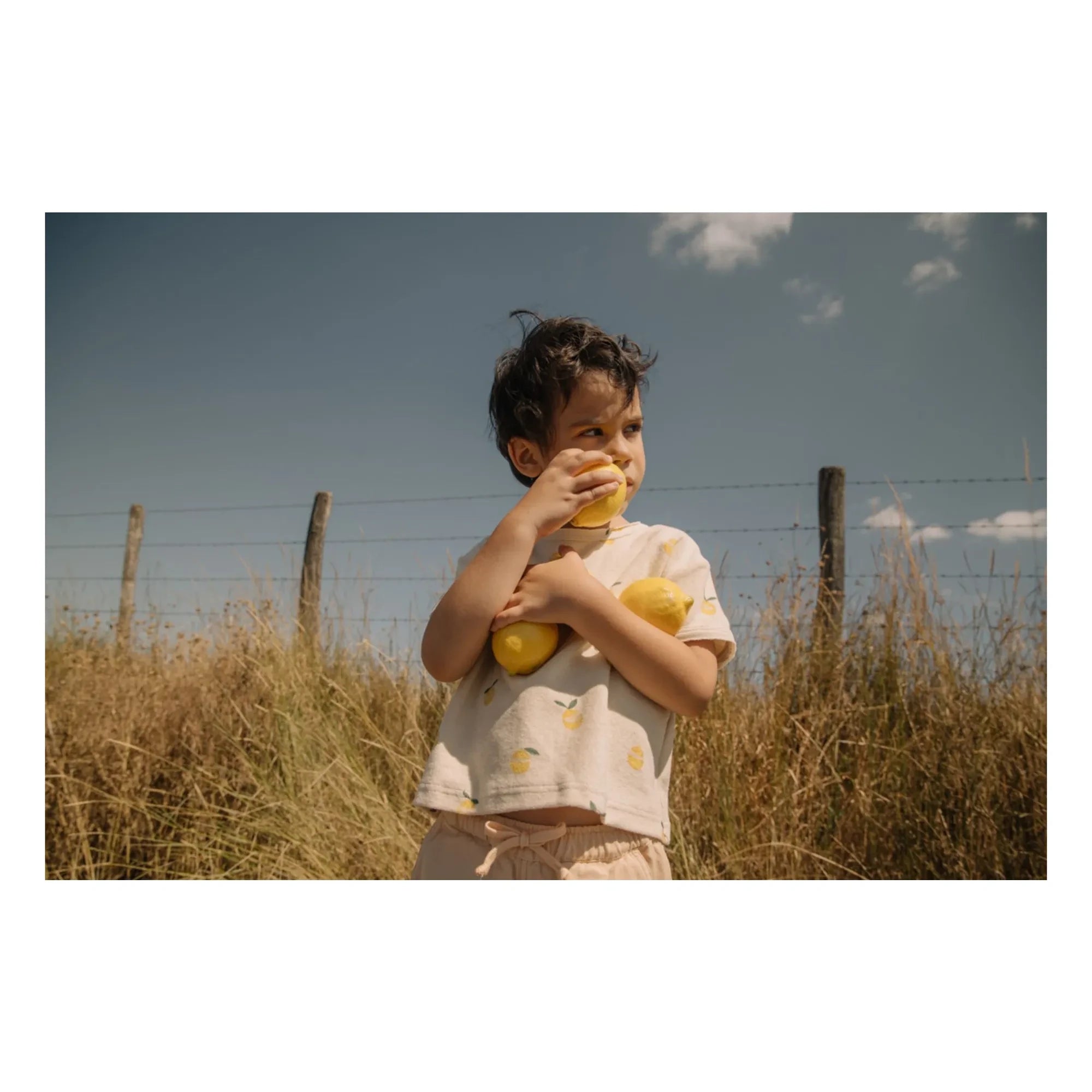 Studio Bohème - Camiseta de algodón orgánico Essential Lemons | Crudo