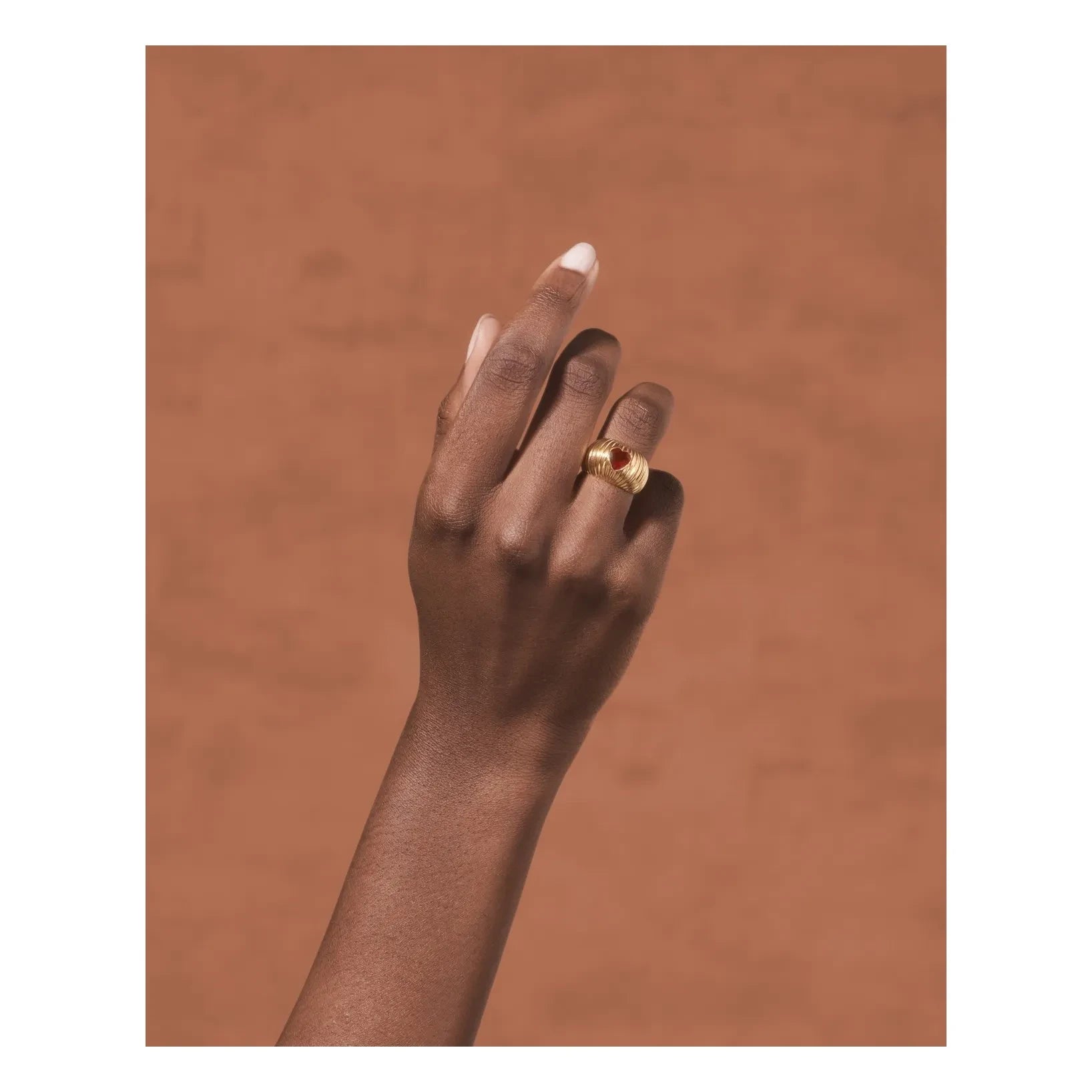 Tityaravy - Anillo Granate Prema | Granate