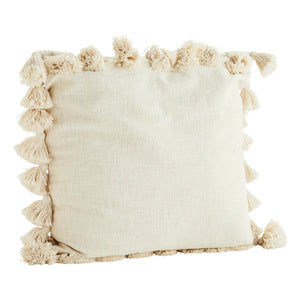 Madam Stoltz - Funda de almohada con pompones | Blanco