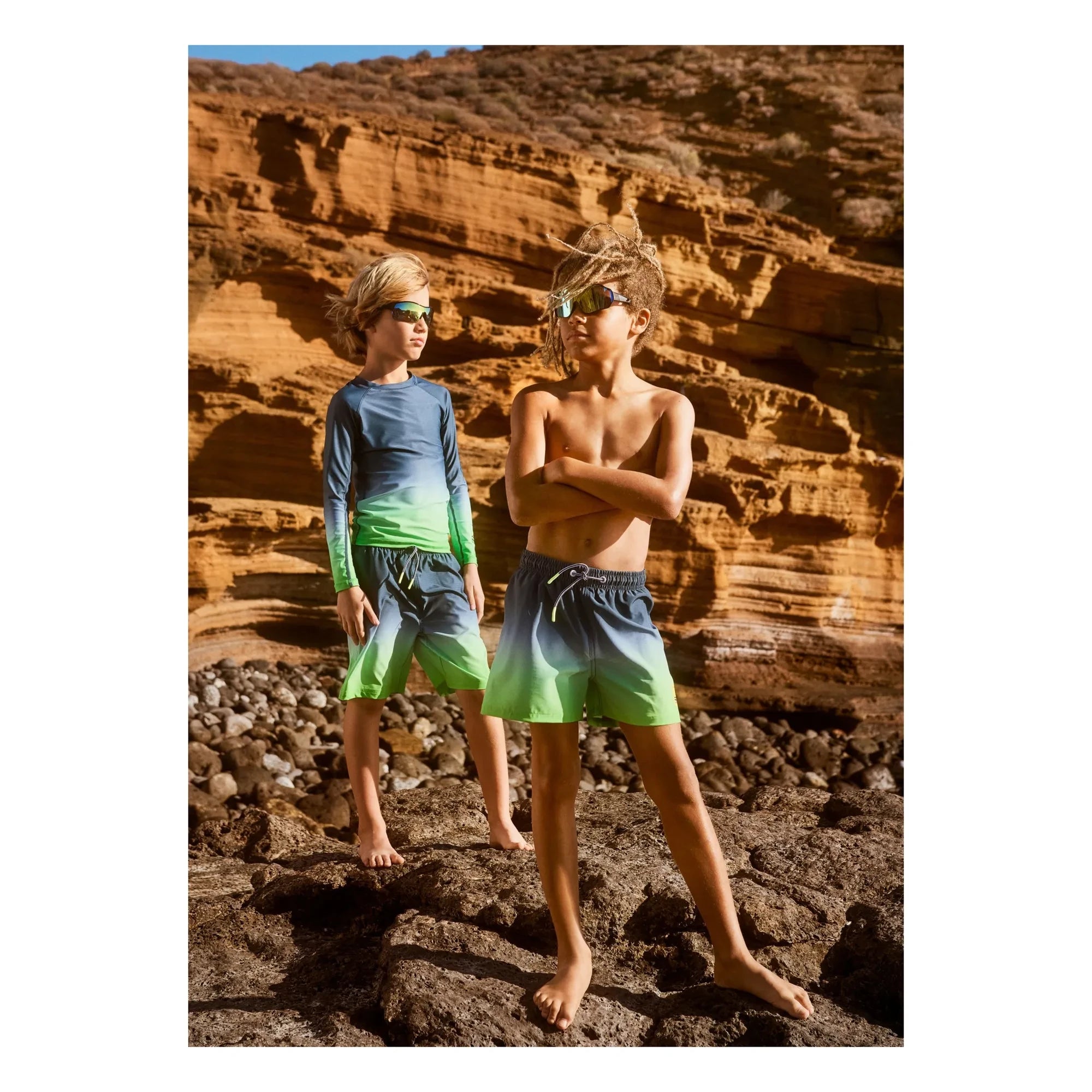 Molo - Camiseta de manga larga Neptune LS con protección UV y degradado de fibras recicladas | Verde fluorescente