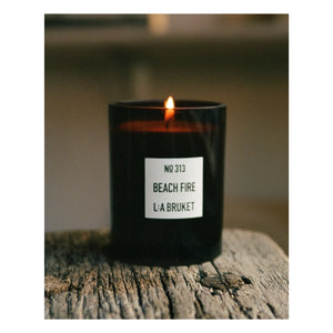 L:A BRUKET - Vela aromática Beach Fire - 260 g | Incoloro