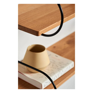 Schneid Studio - Estante de madera de roble Onda | Negro