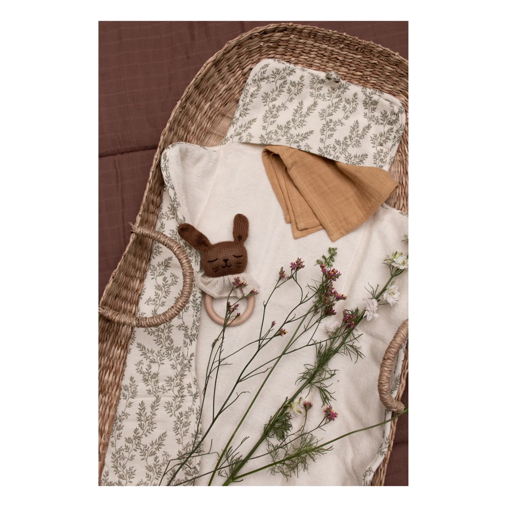 Main Sauvage - Sonajero Conejo de Madera | Hazel