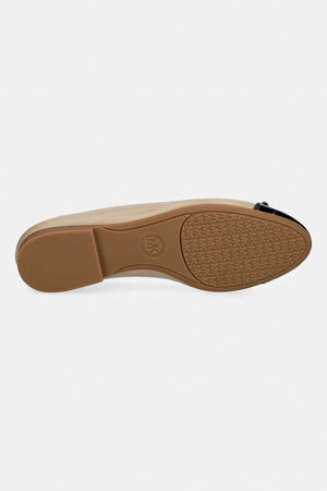 Bailarina de piel Piper Flex de MICHAEL Michael Kors