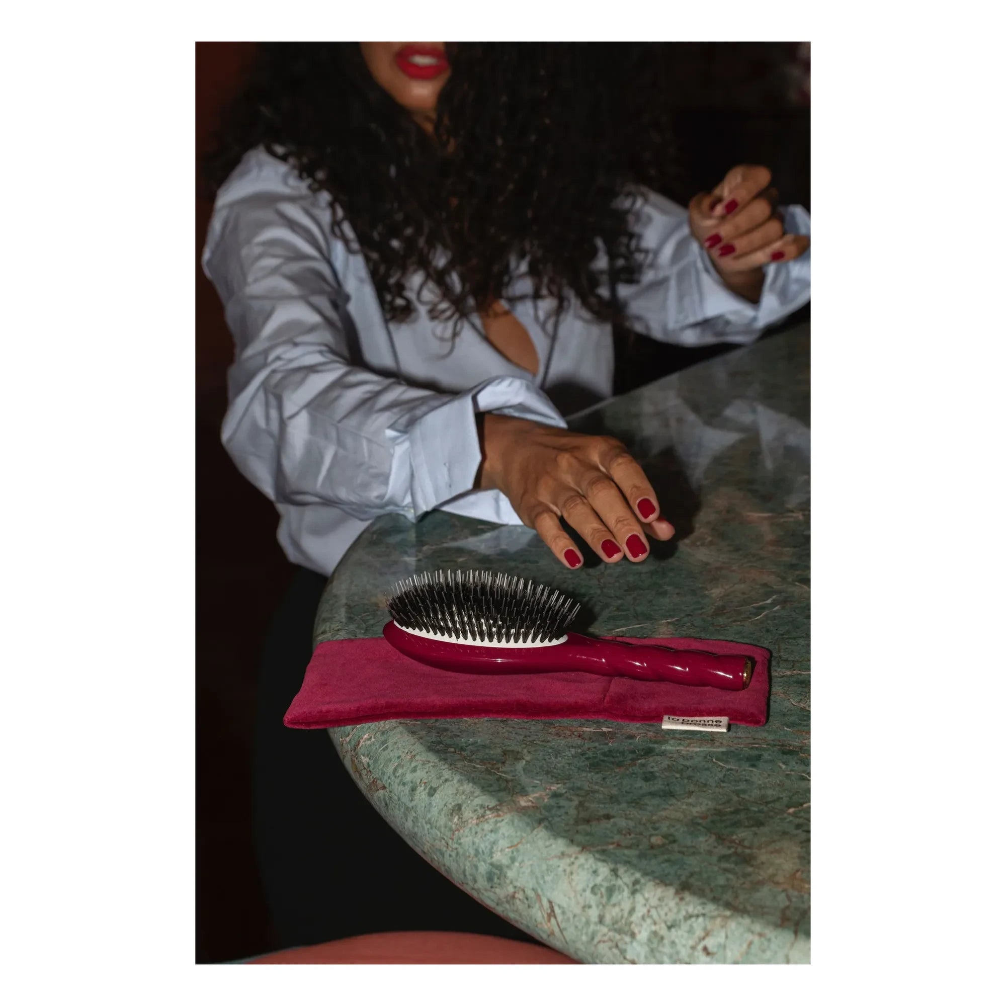 La Bonne Brosse - Cepillo L'Indispensable No 02 - Cuidado y Desenredado | Rojo cereza