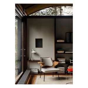 & Tradition - sillón RD8, Robin Day | Gris claro