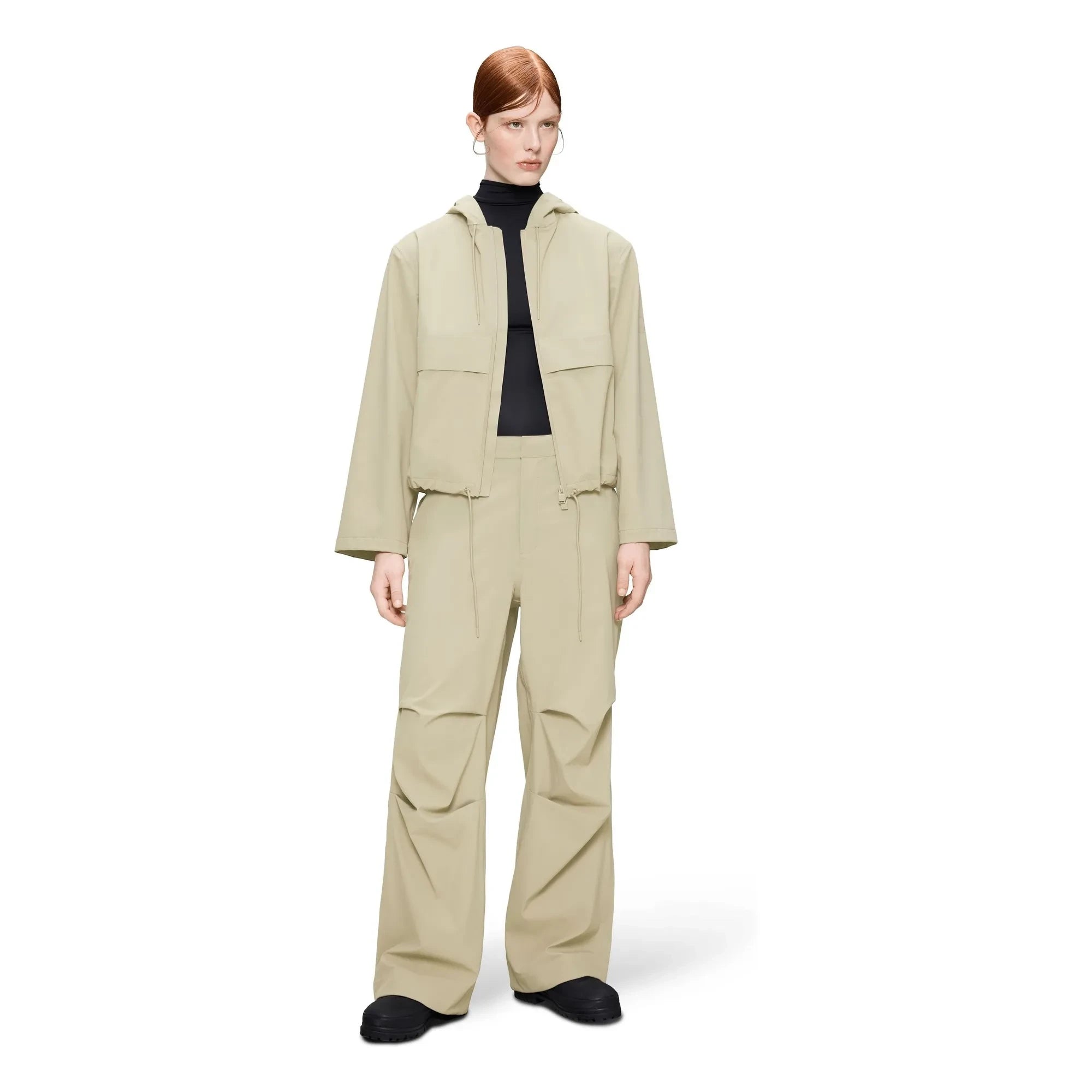 Rains - Chaqueta Corta con Cordón Hardshell W3 | Beige