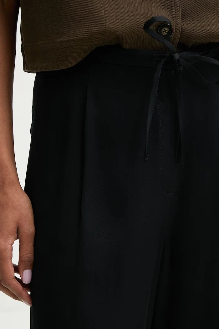 Pantalón de mujer Marc O'Polo de viscosa con pernera ancha
