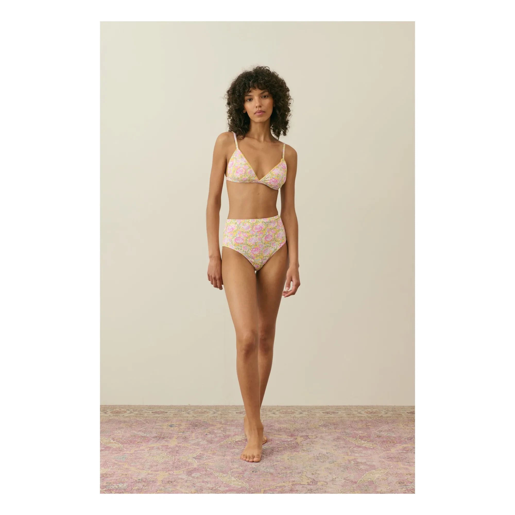 Louise Misha - Parte de arriba de bikini Vasalia de fibra reciclada - Colección Mujer | Amarillo