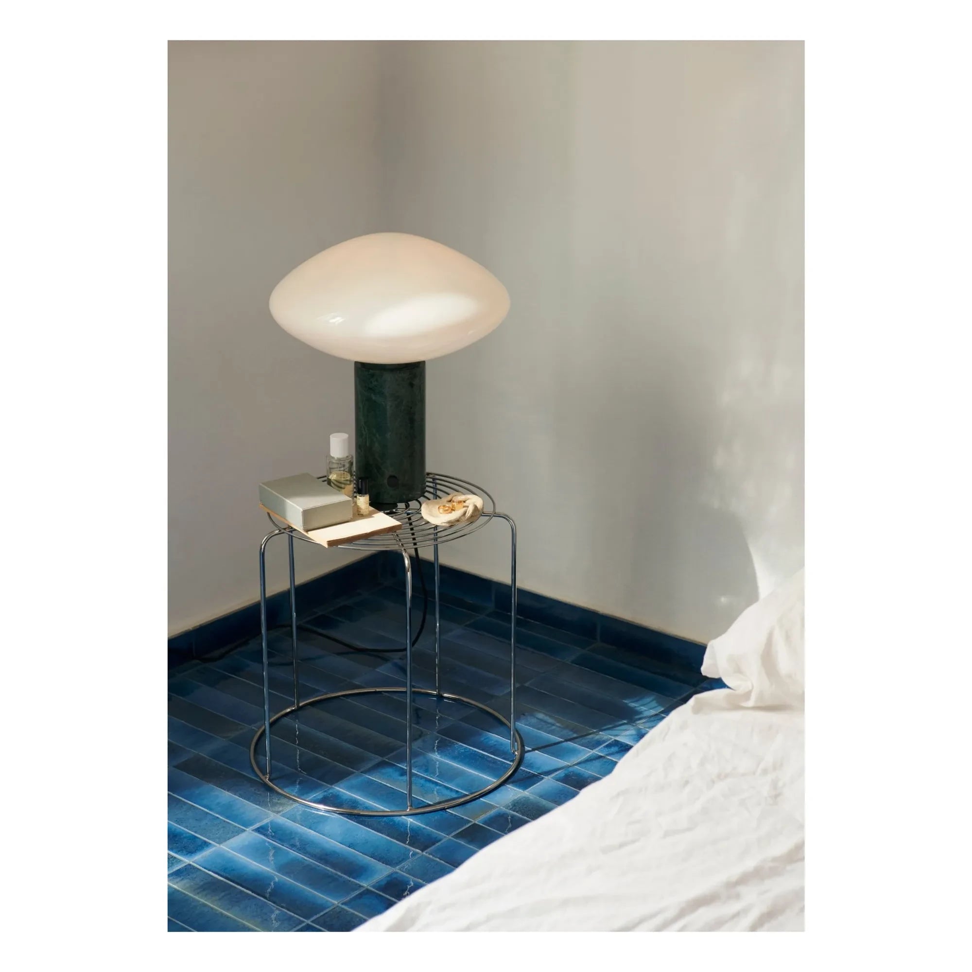 & Tradition - Taburete Wire VP11, Verner Panton | Plata