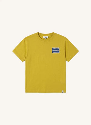 Hundred Pieces - Camiseta de Algodón Orgánico Certificada por Finn | Mostaza