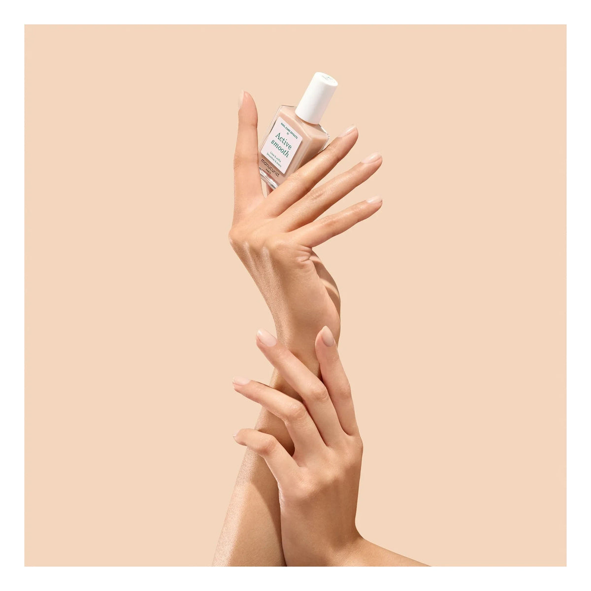 Manucurist - Esmalte de tratamiento embellecedor CC polish Active Smooth 01 - 15 ml