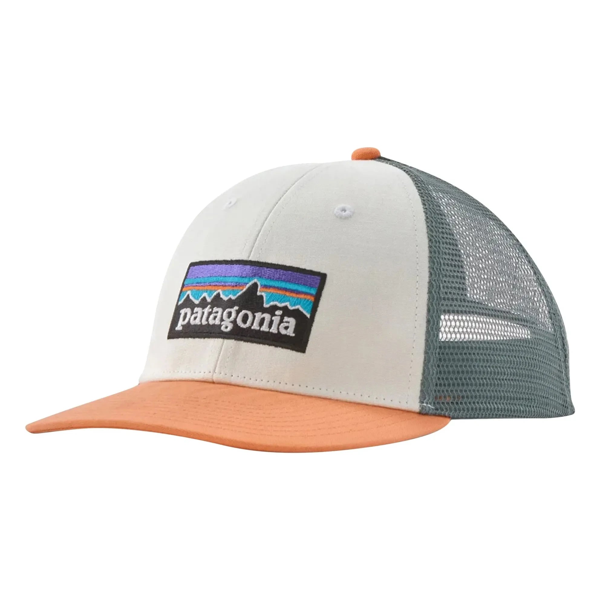 Gorra trucker con logo P-6 de algodón orgánico Patagonia LoPro | Crudo