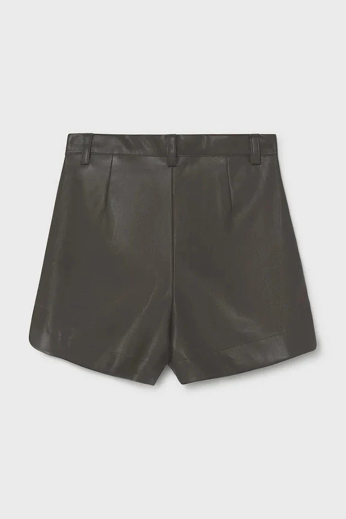 Bermudas de piel sintética para niños
