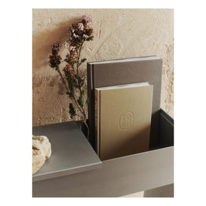 Ferm Living - Bandeja para estante de almacenamiento | Aluminio