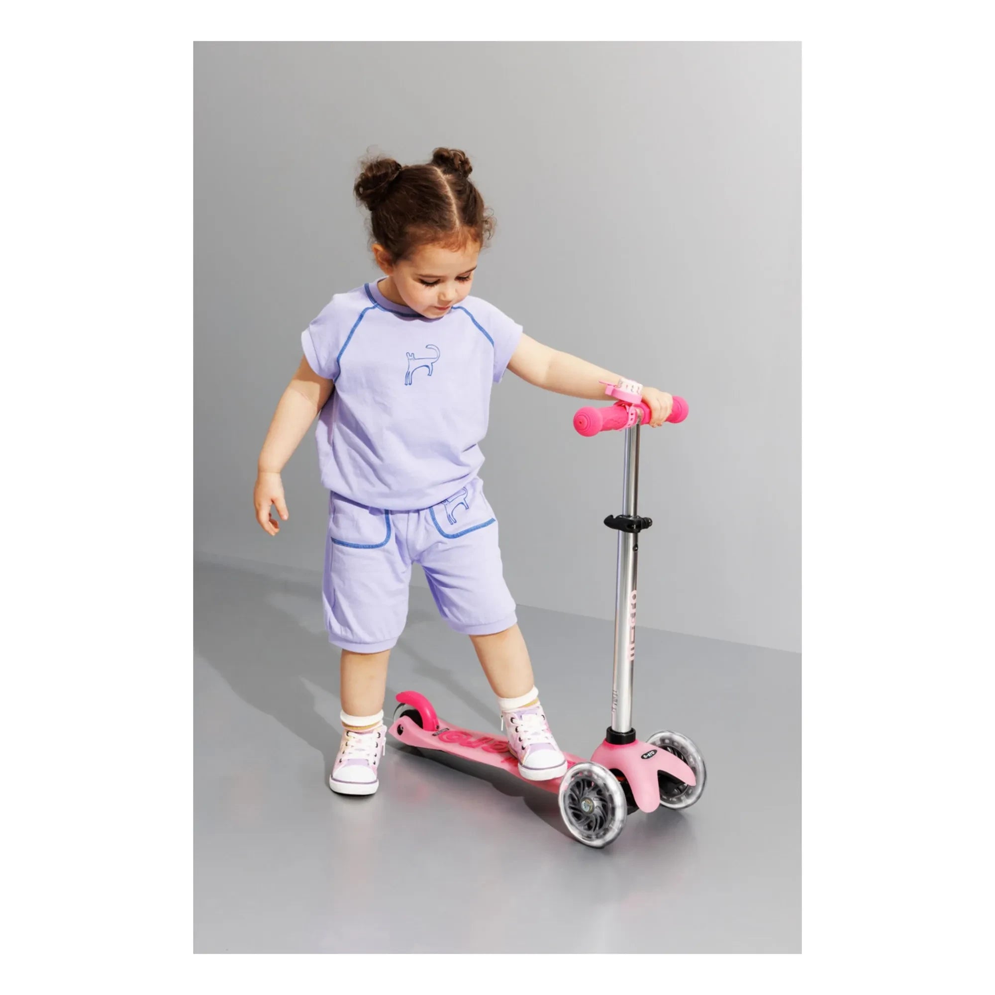 Patinete con micro - mini LED y fósforo | Rosa