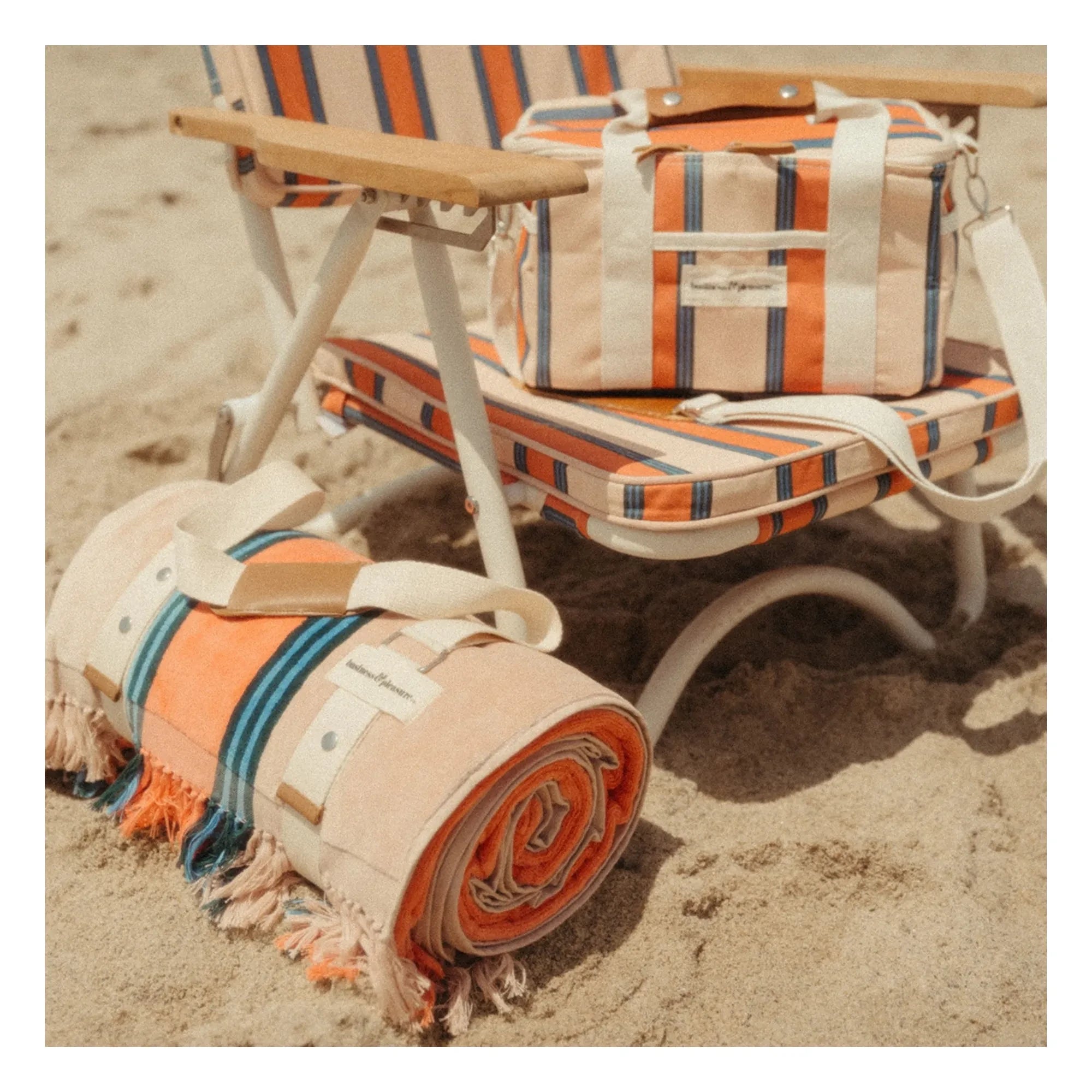 Business & Pleasure Co. - Toalla de playa | Rosa