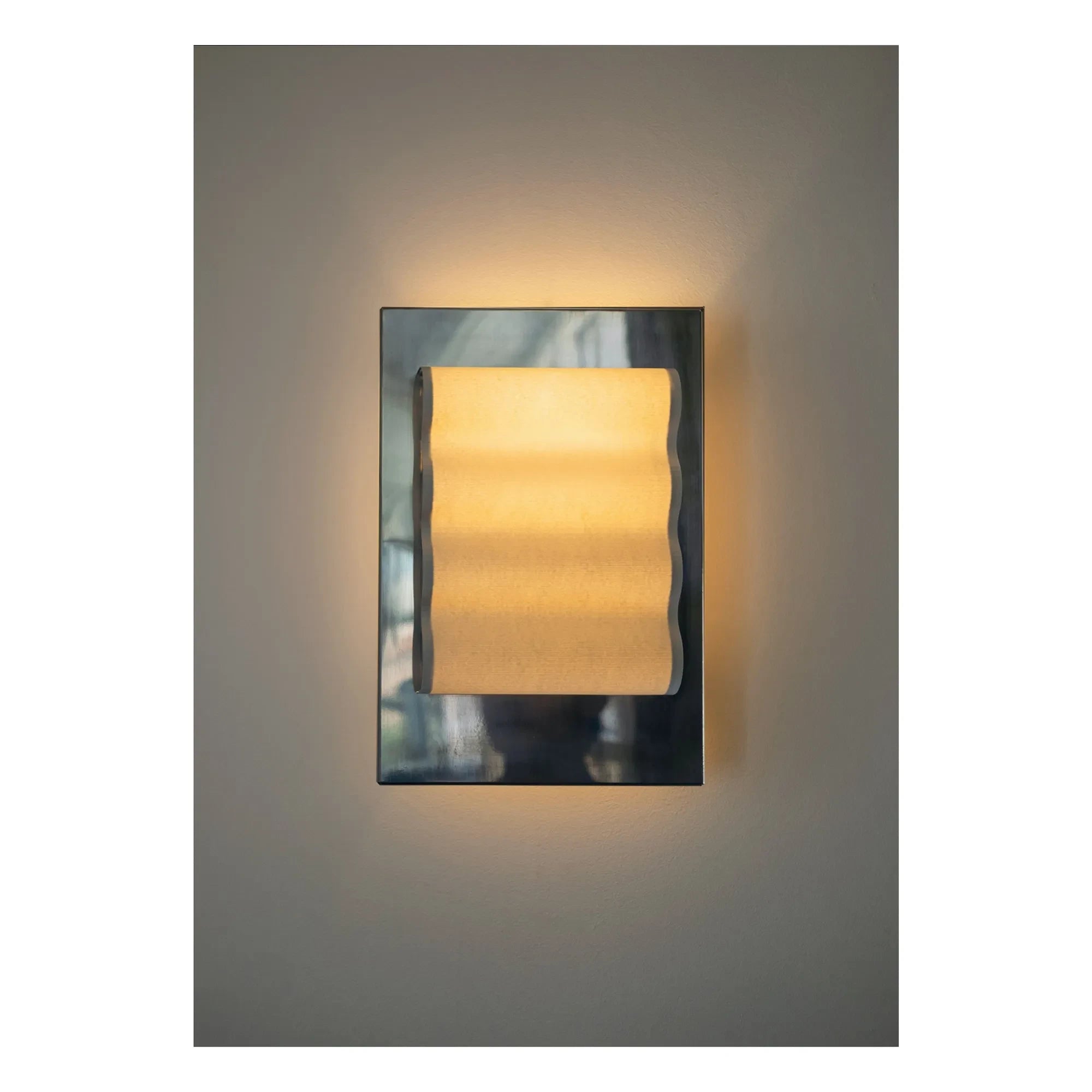 Violaine d'Harcourt - Lámpara de pared Frame Wave | Plata