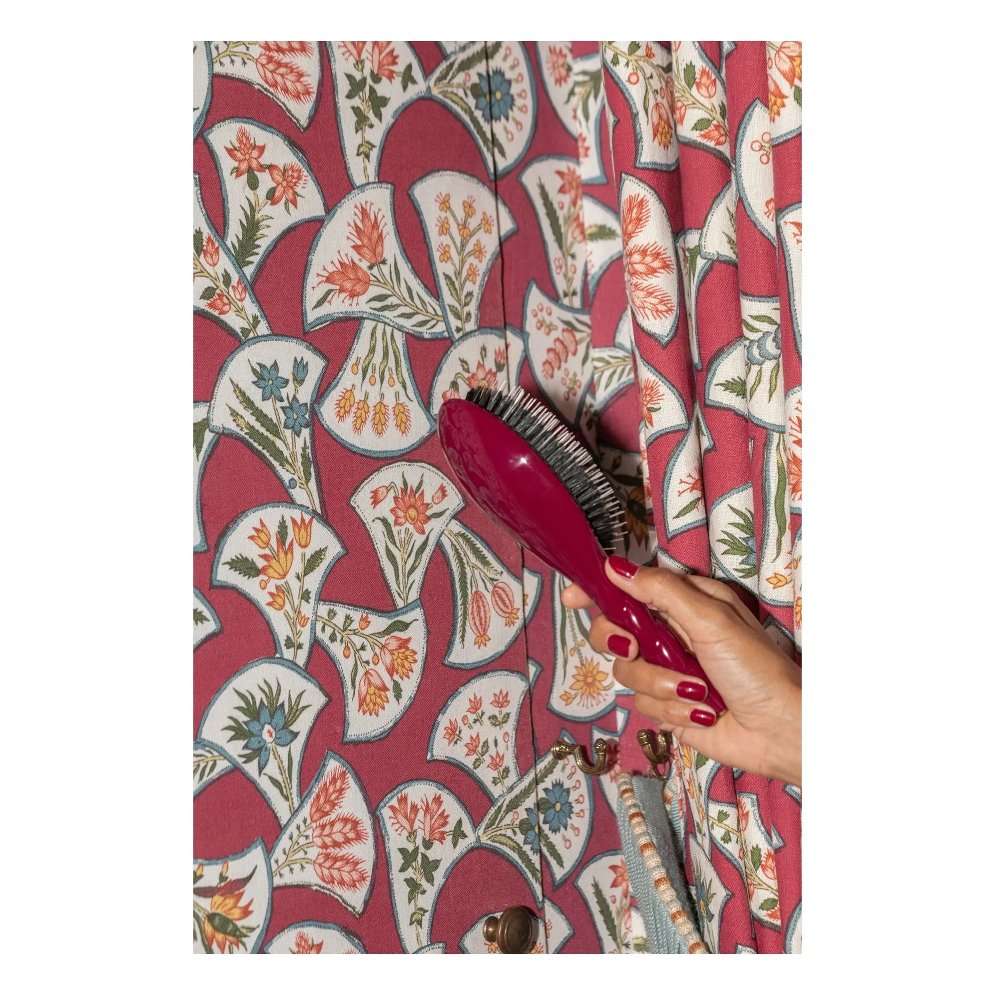 La Bonne Brosse - Cepillo L'Indispensable No 02 - Cuidado y Desenredado | Rojo cereza