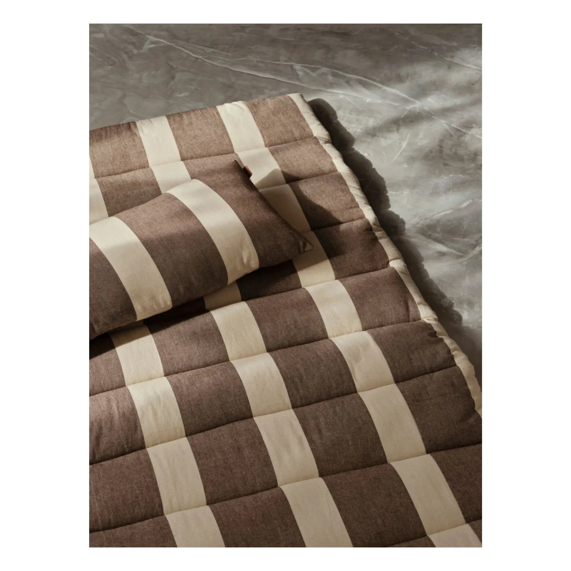 Ferm Living - Cojín Strand | Marrón