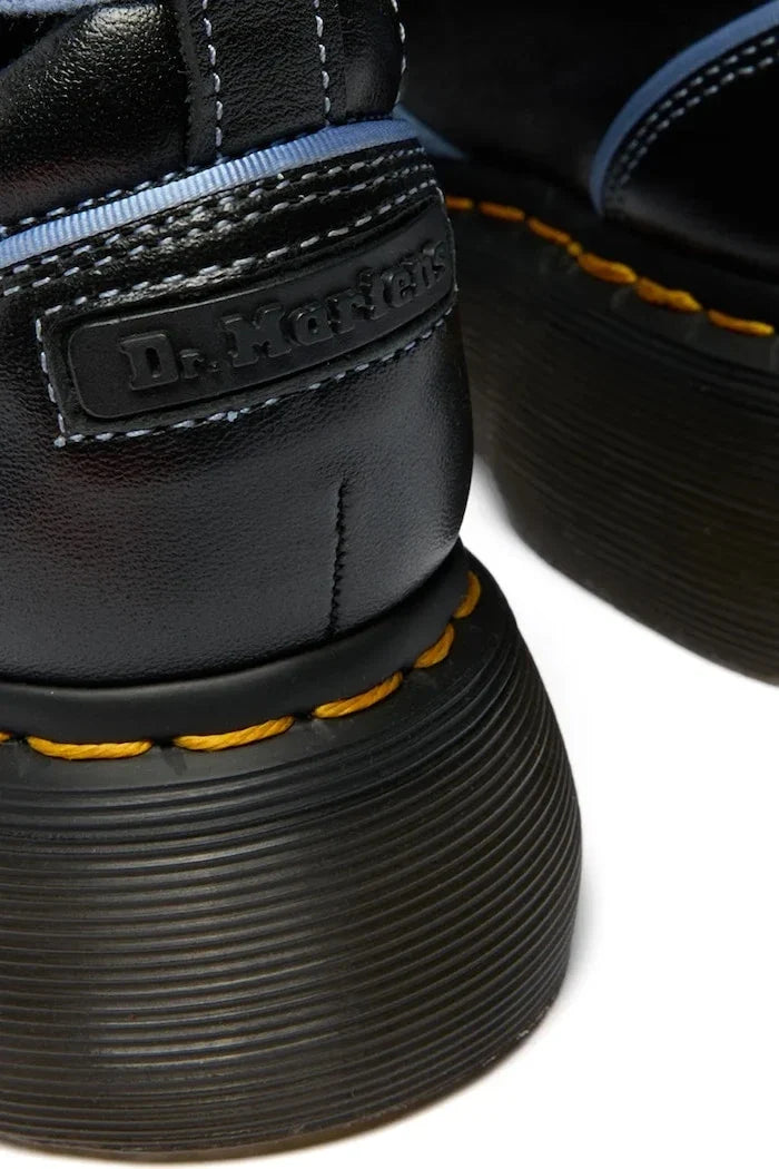 Zapatos de piel Dr. Martens Buzz Ballerina con cordones