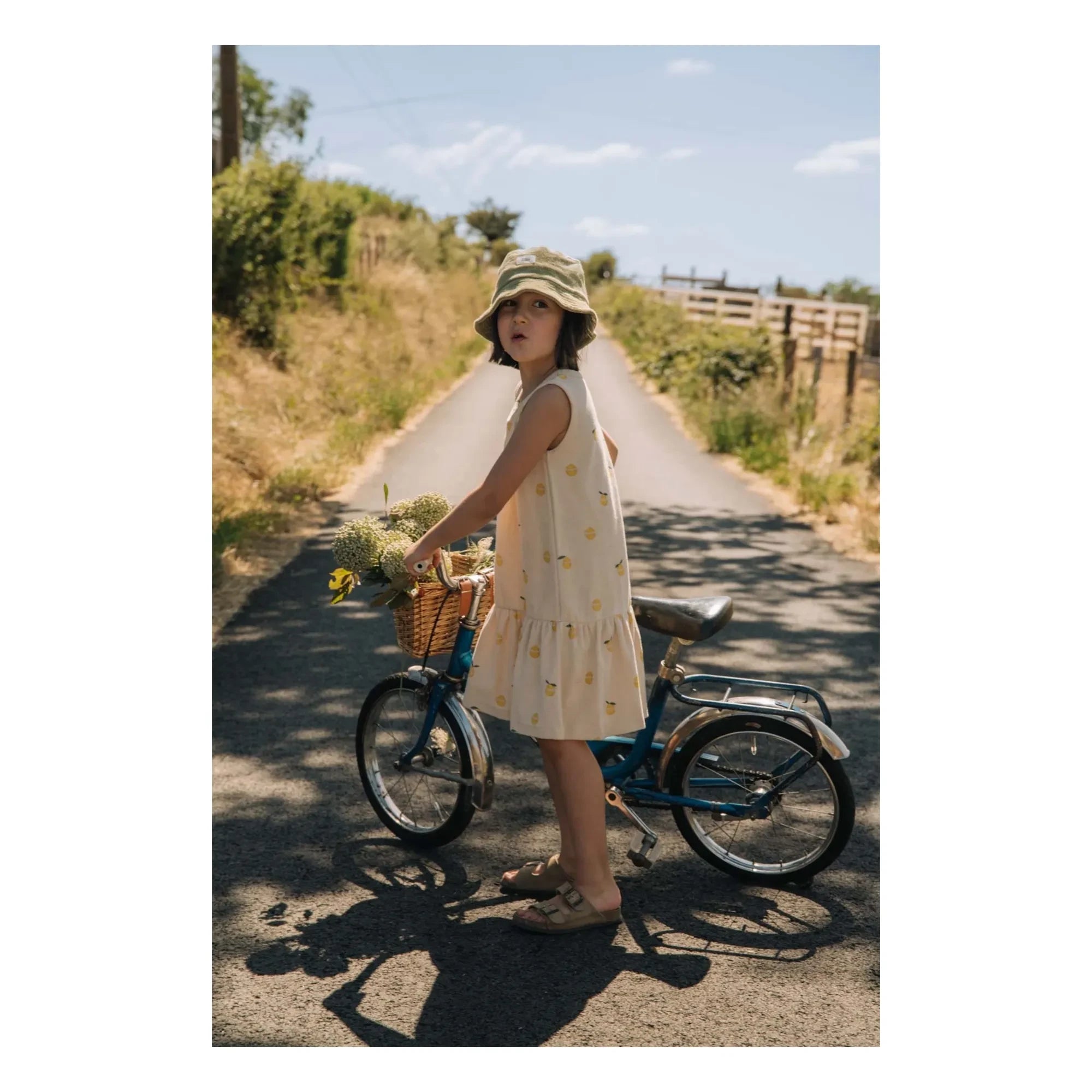 Studio Bohème - Vestido de playa en tela de toalla de algodón orgánico con estampado de limones | Crudo