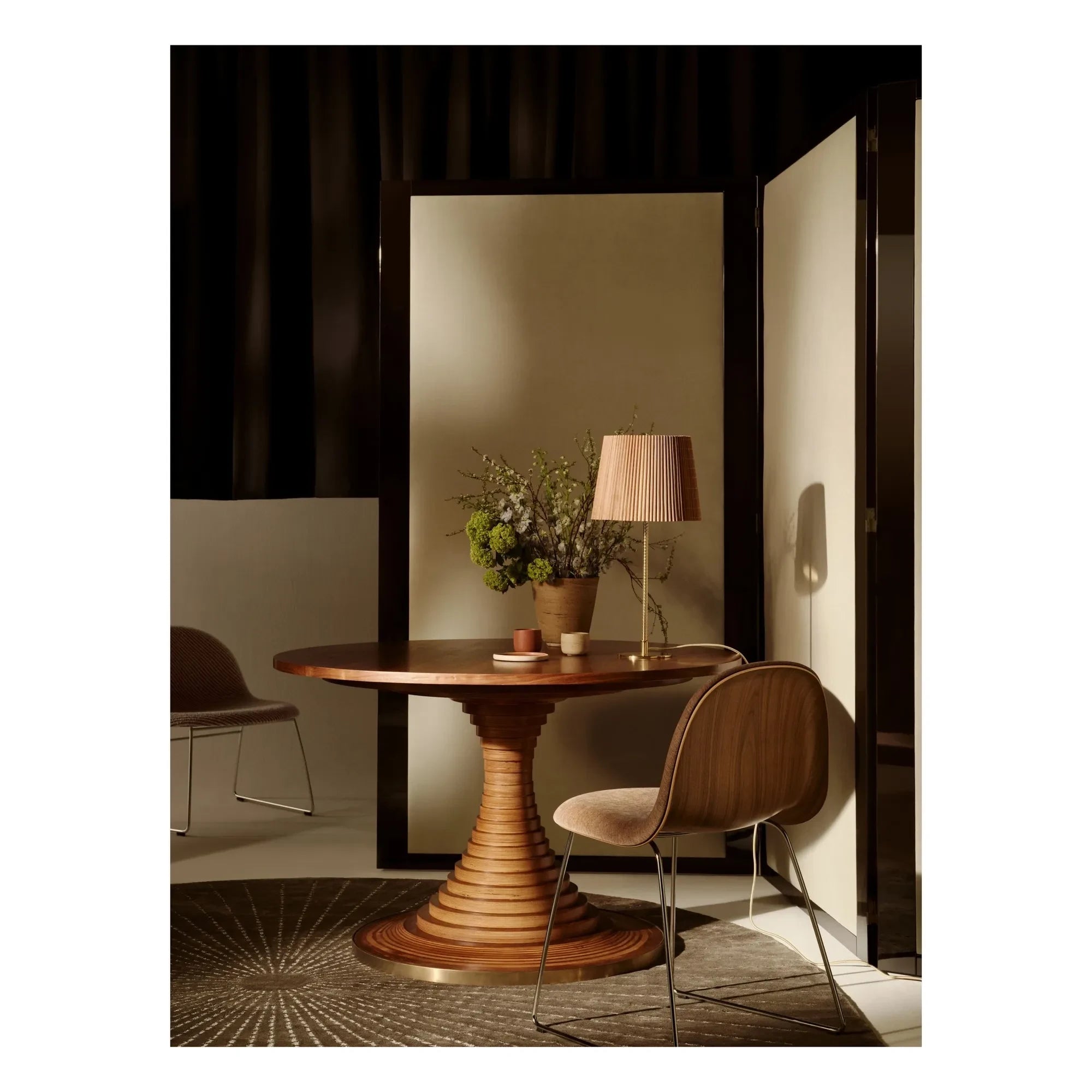 Gubi - Mesa de comedor Tavolo a Dischi, Carlo de Carli