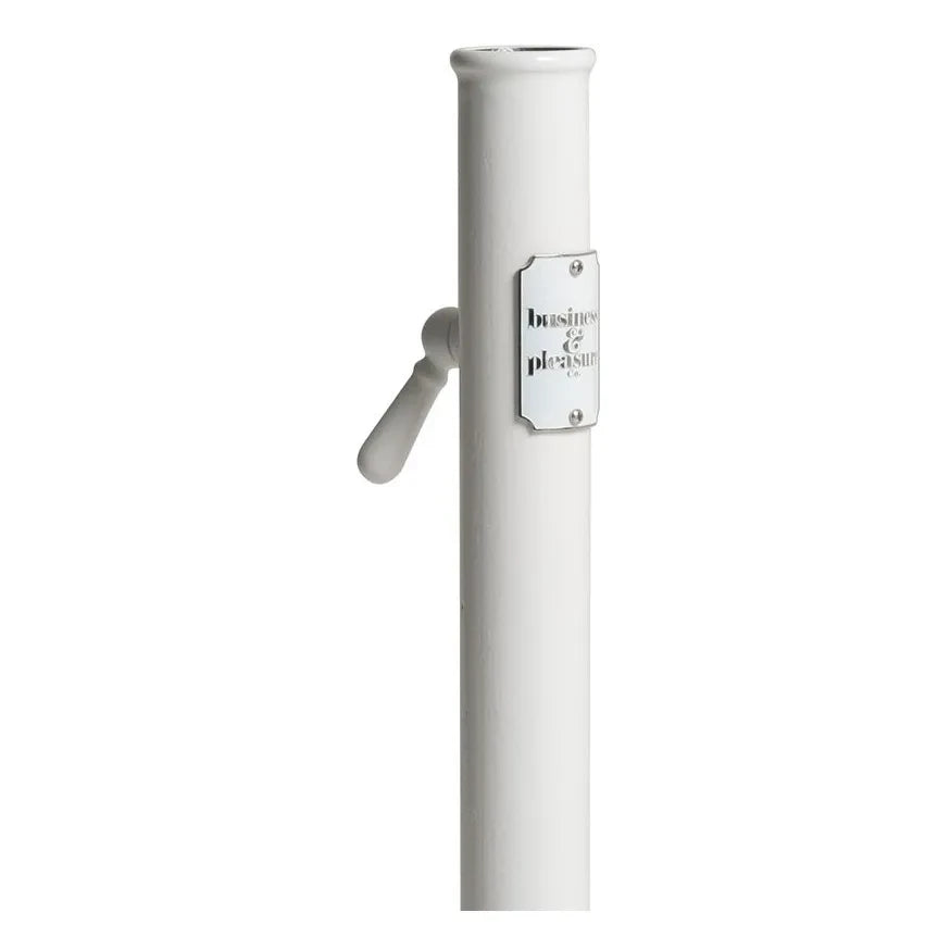 Business & Pleasure Co. - Soporte para sombrilla | Blanco