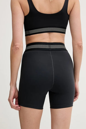 New Balance pantalón corto deportivo ajustado 5 para mujer