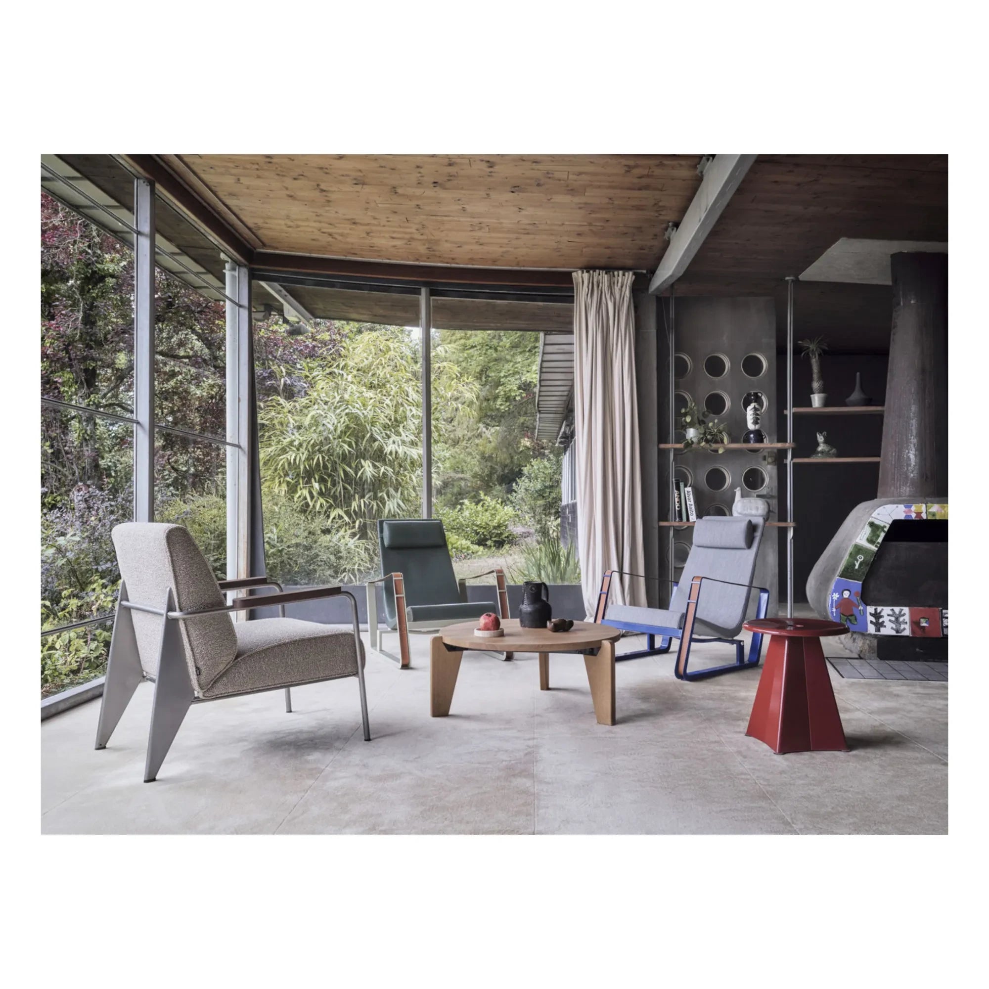 Vitra - Taburete metálico Jean Prouvé | Burdeos