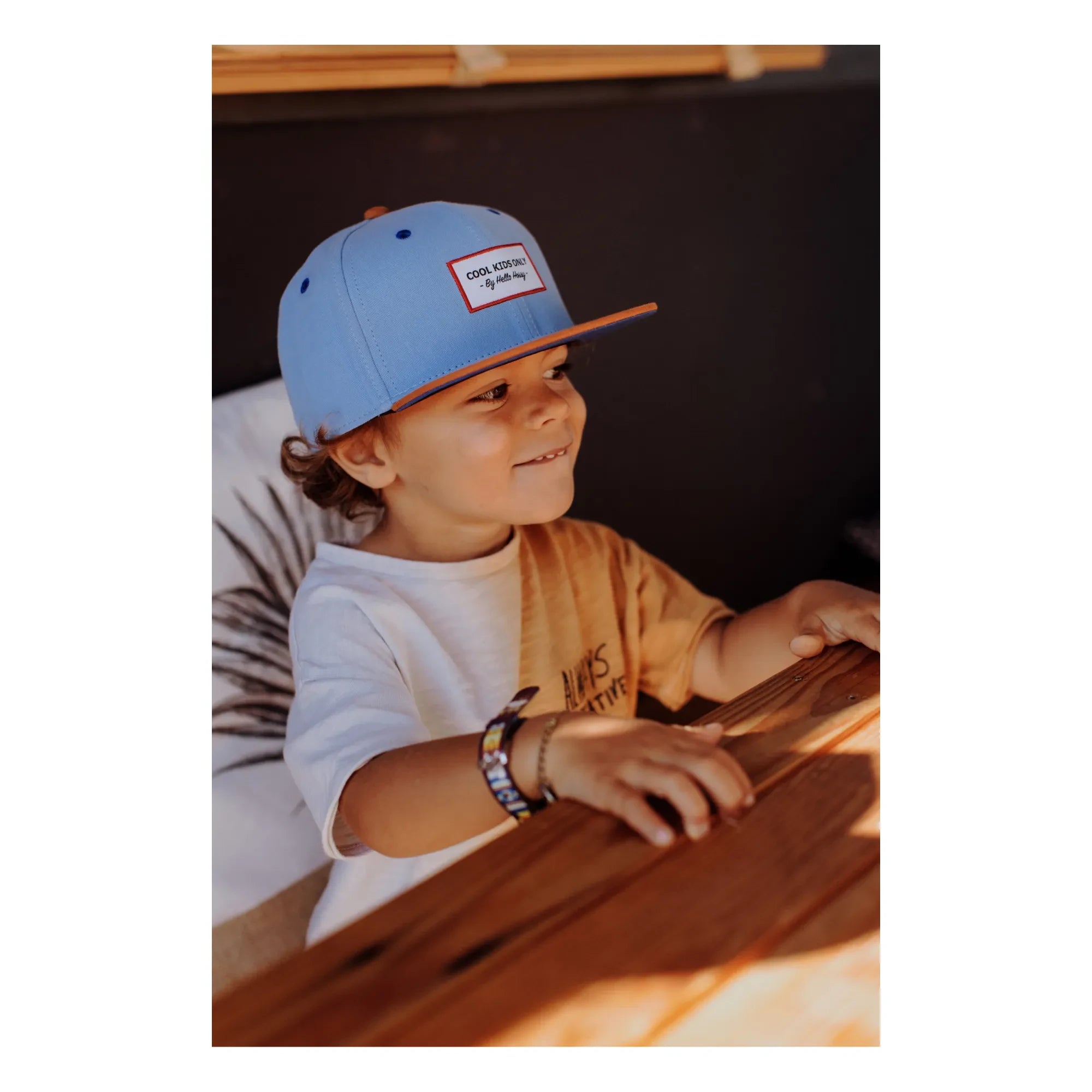 Hello Hossy - Gorra visera plana | Azul Denim