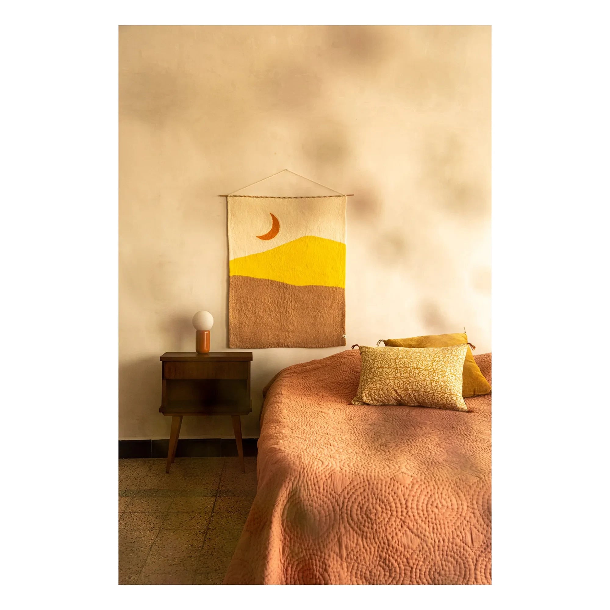 Muskhane - Adorno de pared de fieltro Night | Beige