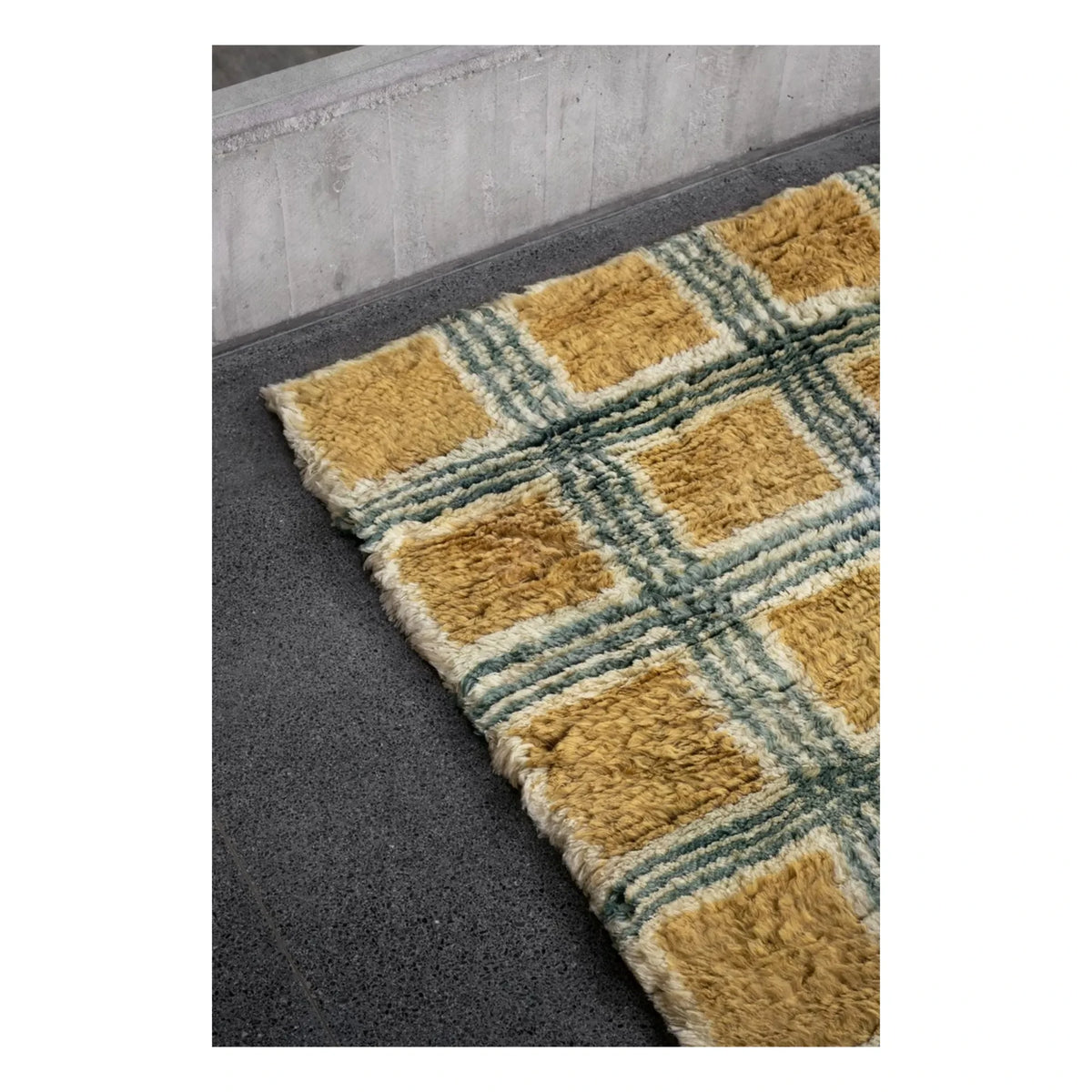 Layered - Alfombra de lana Pergola, Evelina Kroon | Mostaza