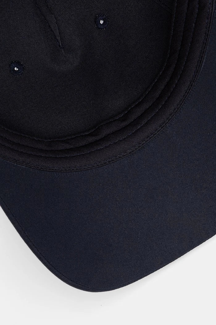 Gorra Helly Hansen con visera